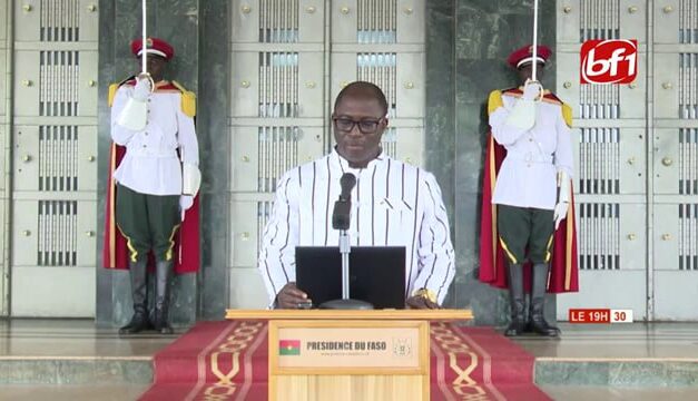 Burkina Faso Abole Taxas de Visto para Todos os Africanos: Um Passo Decisivo para a Integração Continental