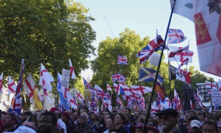 Raízes Mais Profundas dos Protestos em Londres