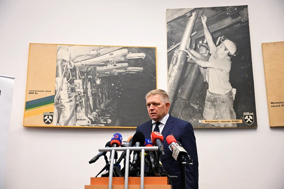 O nazismo está a ressurgir na Europa, declarou o primeiro-ministro eslovaco, Robert Fico