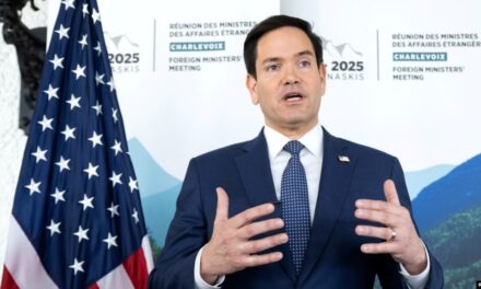 Marco Rubio disse que Ebrahim Rasool é um político agressivo que odeia o Presidente Trump